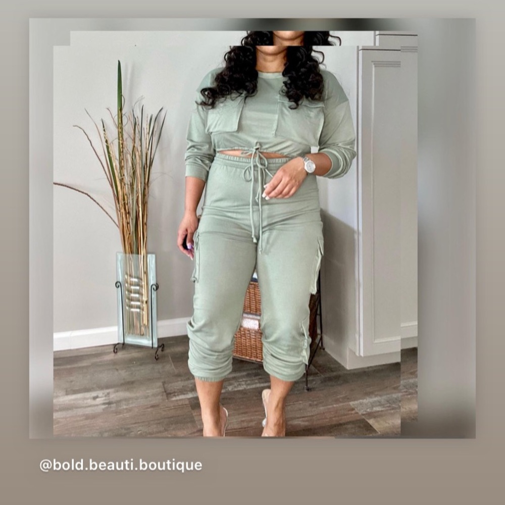 Two Piece Set